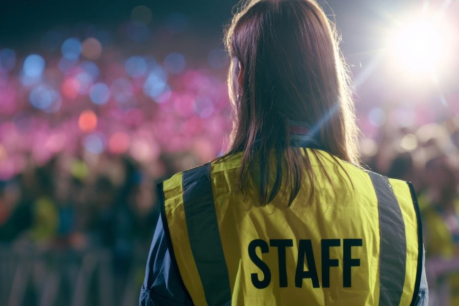 Women warned after fraudulent recruitment campaign for festival requires full-body shots on WhatsApp