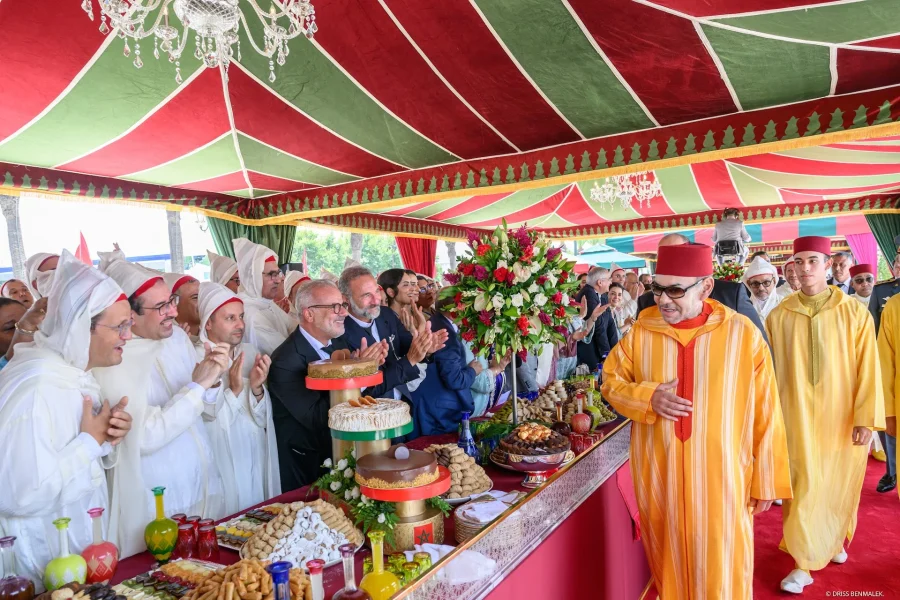 King Mohammed VI chairs in M'diq reception on Throne Day