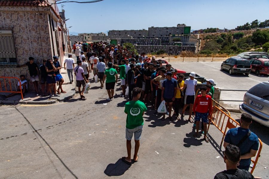 Moroccans stranded in Ceuta protest, demand asylum and reject return