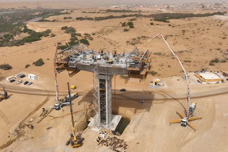 Morocco’s future largest road bridge takes shape in Laayoune