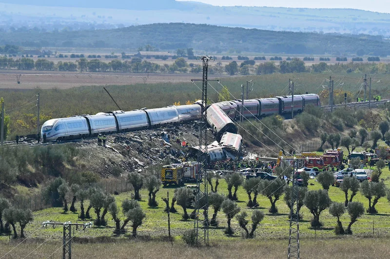 Spanish train disaster came after train ordered to go in 'error', 68 people killed