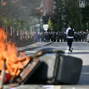 New rallies urged in France as protests disrupt over 730 schools