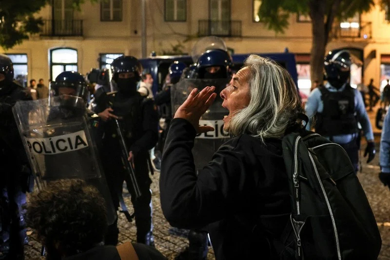 Union says 800,000 people demonstrated across France